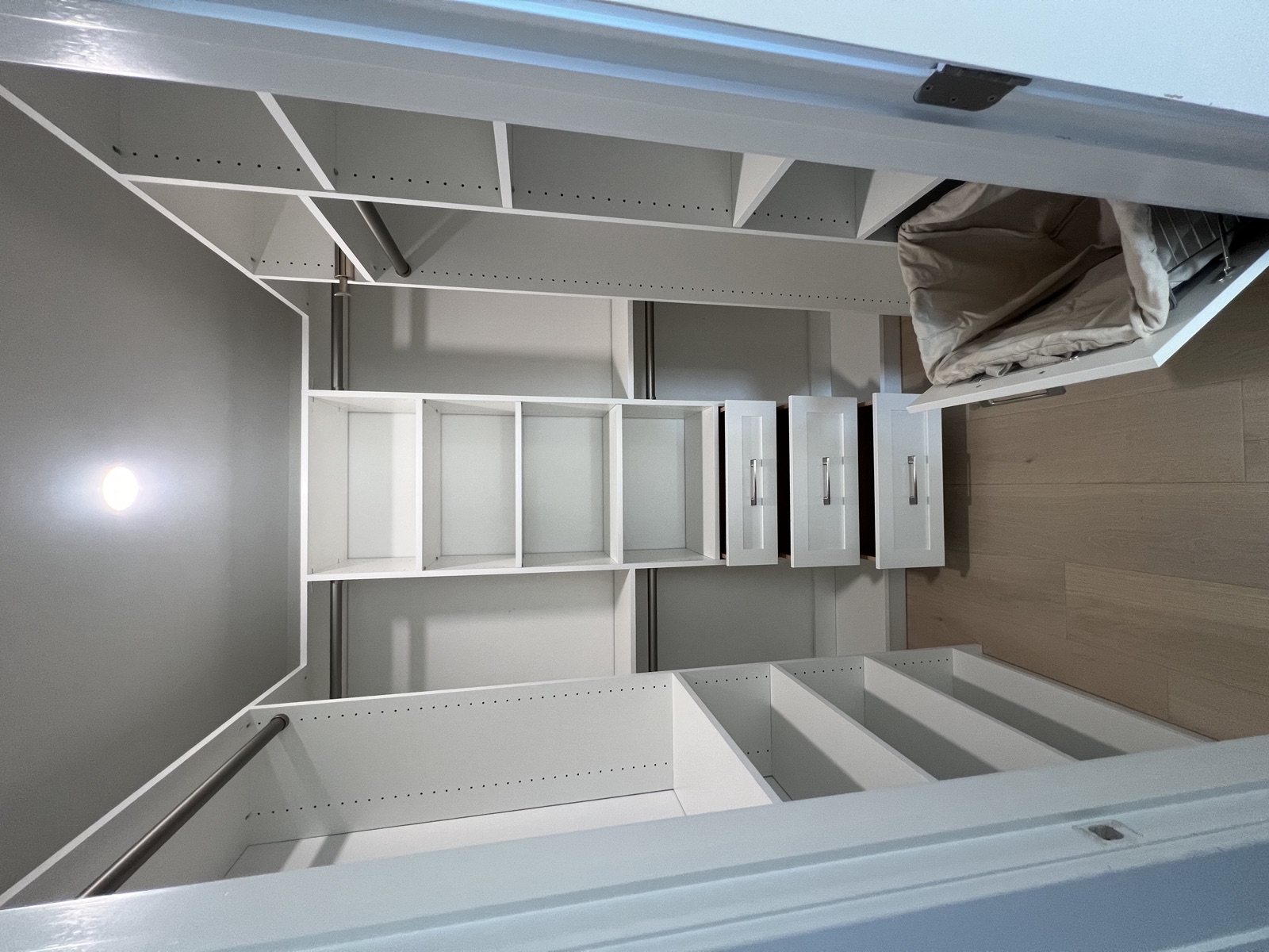 Walk-In Closets — 10
